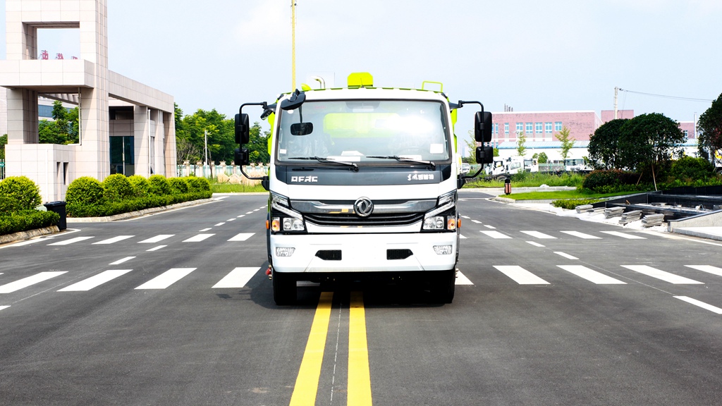 東風凱普特掃地車